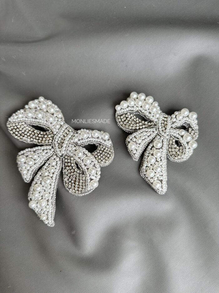 BC104439 - Bow Beads Pearl Brooch Medium – Silver - Image 3