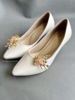 1005772 - One Pair Flowers Shoes Clip - Gold