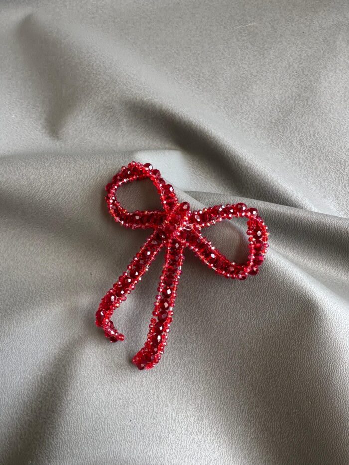 BC1005581 - Bow Crystal Brooch - Red - Image 5