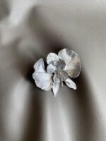 BC100873 - Flowers Orchid Haircomb/Brooch - Silver - Image 2