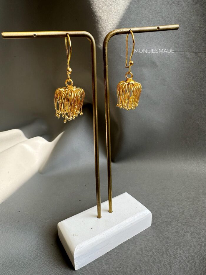 ER1008552 - Handmade Flowers Errings Gold - Image 1