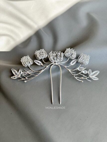 HC100752 - Silver Flowers Haircomb / Hairpins