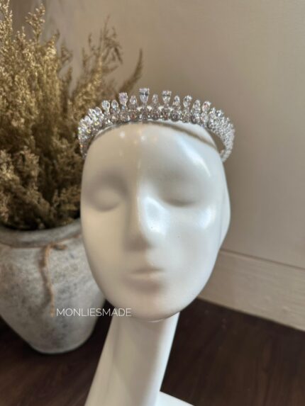 HD103752 - Diamond Crown Wedding Bride