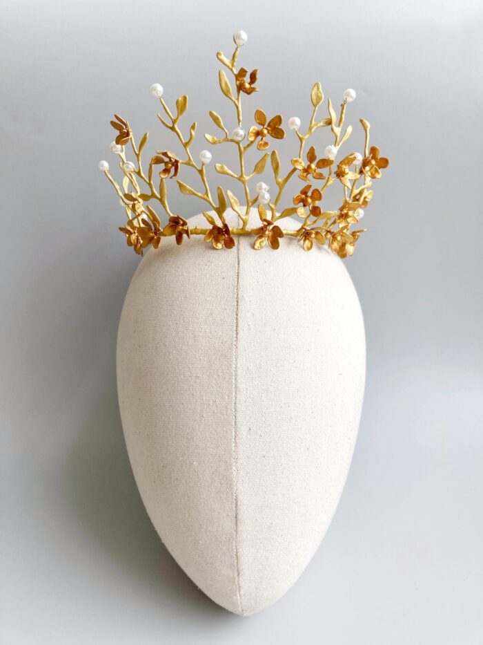 HD1005112 - Headpiece / Crown With Pearl- Gold - Image 1