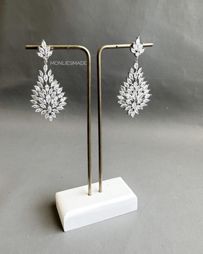 ER100822 - Diamond Earrings - Silver - Image 1