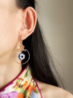 ER10211 - Flowers Sangjit Earrings - Gold - Image 2