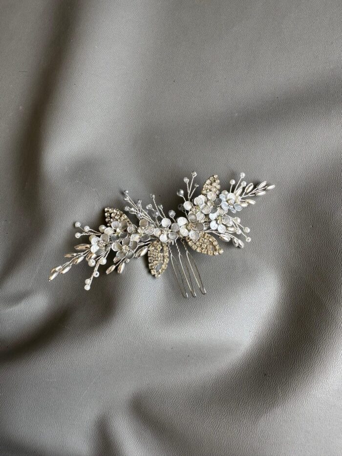 HC100811 - Flowers Silver Haircomb - Image 2