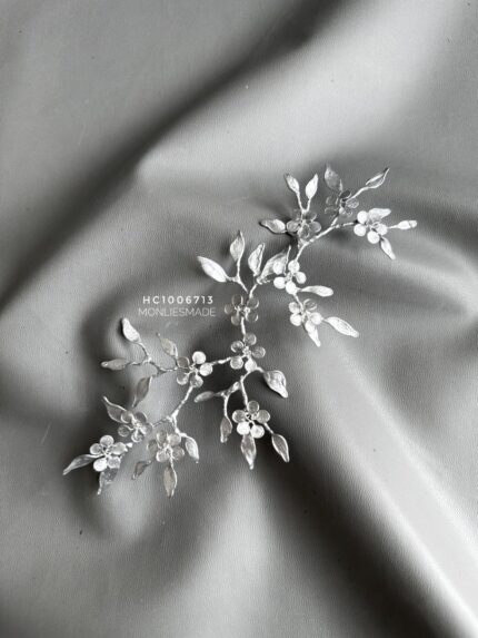 HC1006713 - Flowers Hiarcomb - Silver