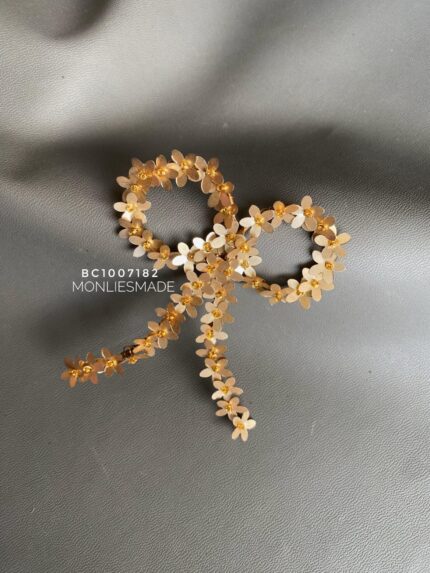 BC1007182 - Gold Flowers Brooch