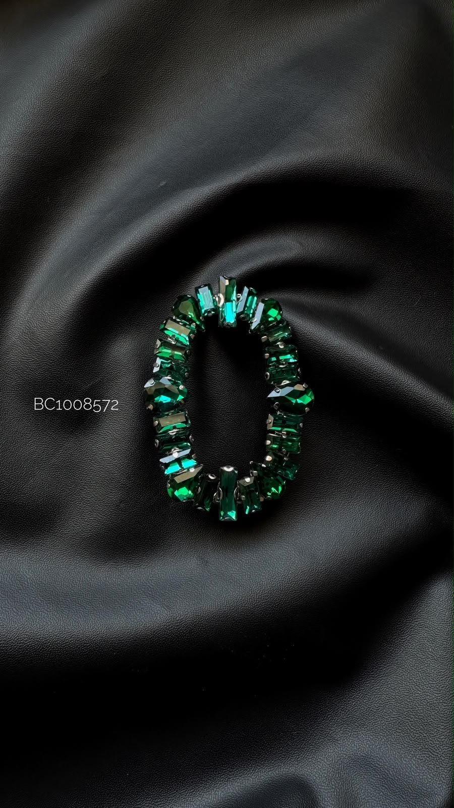 WhatsApp Image 2026-07-16 at 12.15.46 BC1008572 - Diamond Brooch - Green - Image 1