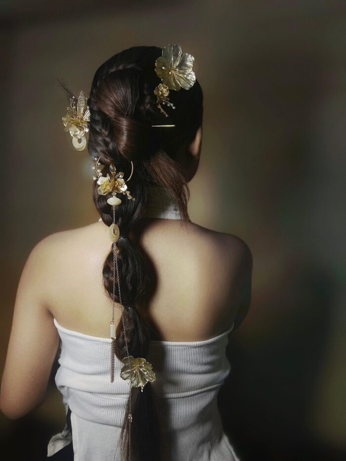 HP1009164 - One set Flowers Sangjit Hairpins - Gold - Image 1