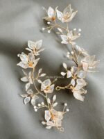 HC1005118 - One set Dainty Bloom Wire Haircomb – White Gold - Image 2