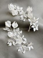 HC1005117 - One set Dainty Bloom Wire Haircomb - White silver - Image 2