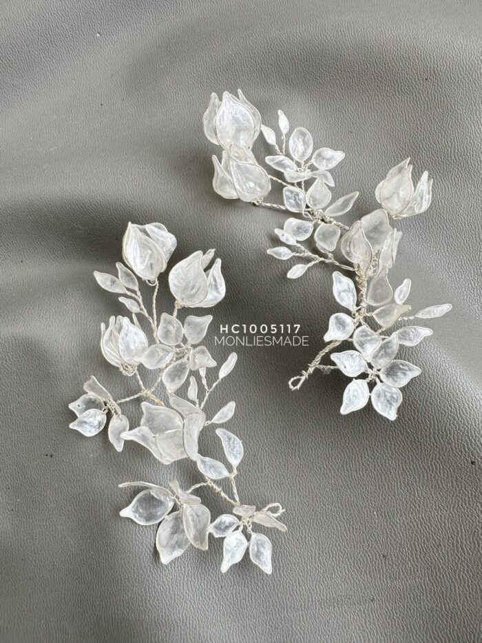 HC1005117 - One set Dainty Bloom Wire Haircomb - White silver - Image 1