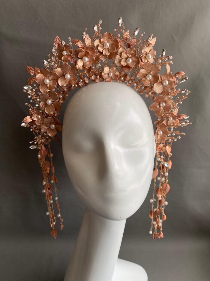 HD1007189 – Modern Sunting Headpiece with handmade flower – Rose Gold - Image 2