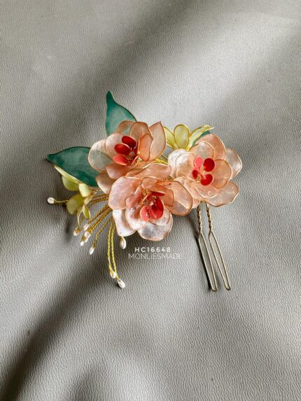 HC16648 - Flowers Handmade Haircomb Nude