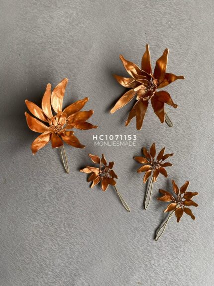 HC1071153 - One Set Flower Bronze Haircomb