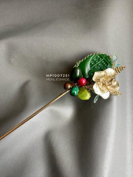 HP10072151 - Jade Hairpin with Gold Flower