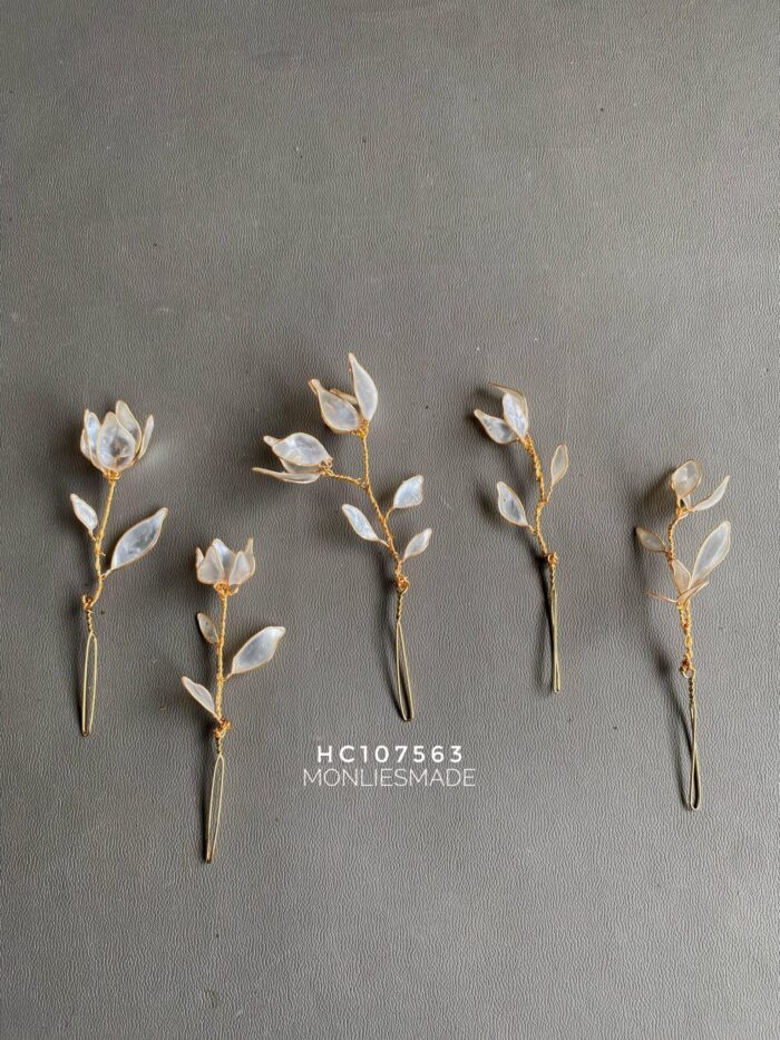 HC107563 - Pearl Flowers Hairpins - Gold - Image 1