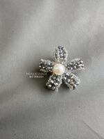 BC196201 - Crystal Flower Beading Brooch - Silver