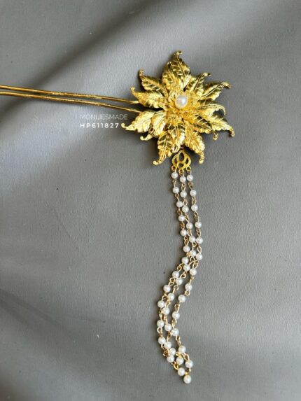 HP611827 - Gold Hairpins with Pearl Tussle