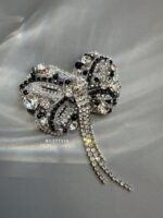 BC377210 - Bow Beading Diamond Brooch - Silver