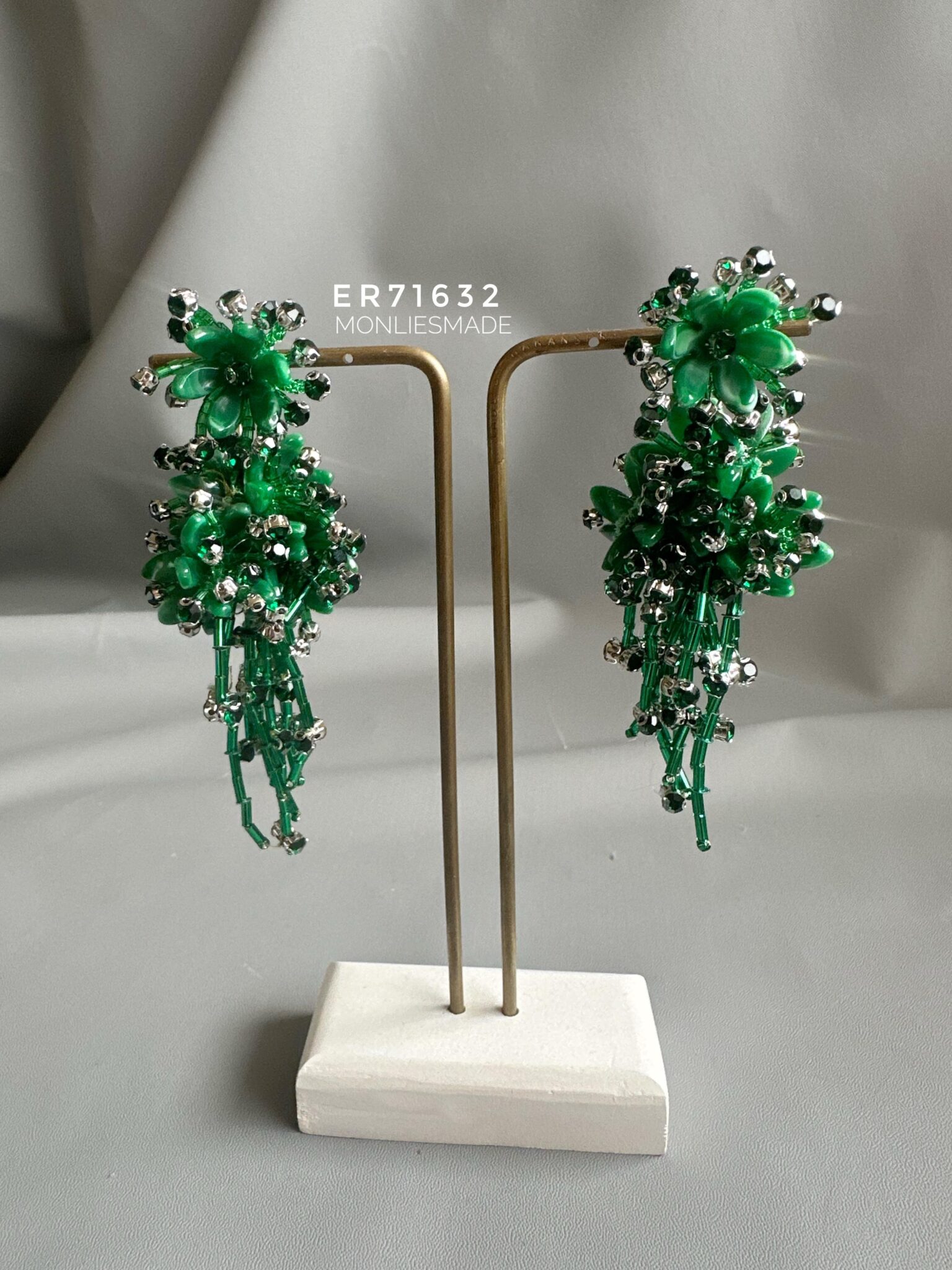 348023d2-899e-4fde-980a-8a6a342d9ed1 ER71632 - Handmade Flower Earrings - Emerald - Image 1