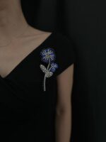 BC1082511 - Vinca Rosea Beading Brooch – Blue - Image 2