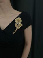 BC176110 - Vinca Rosea Beading Brooch - Gold - Image 2