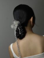 HC1008261 - Flower Clear Haircomb With Pearl Tussle - Image 2