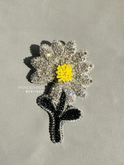 BC61120 - Handmade Daisy Brooch