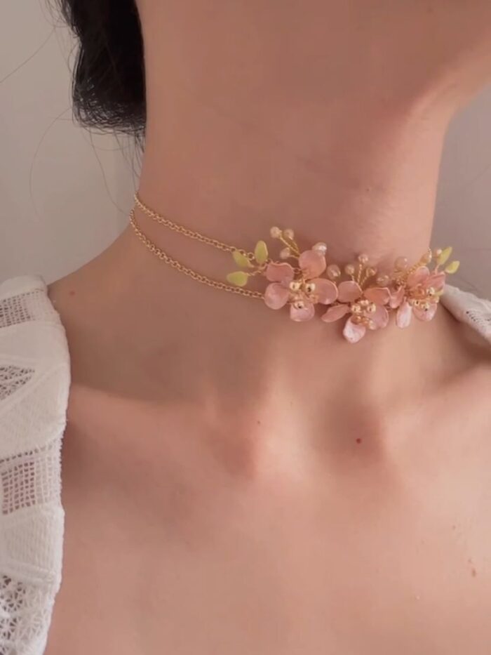 1006152 - Handmade Flower Choker - Nude - Image 2
