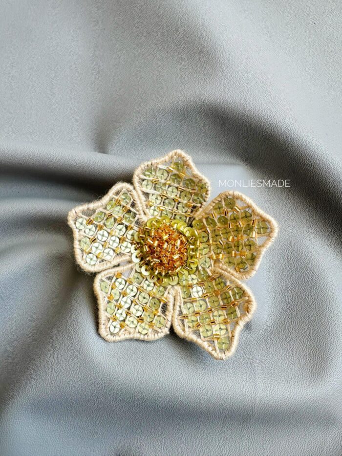 BC177152 - Flower Handmade Brooch - Image 2