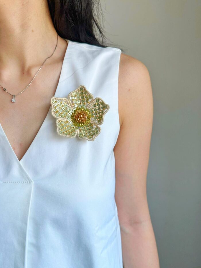 BC177152 - Flower Handmade Brooch - Image 1