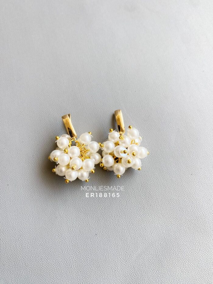 ER188165 - Handmade Pearl Earring - Image 1
