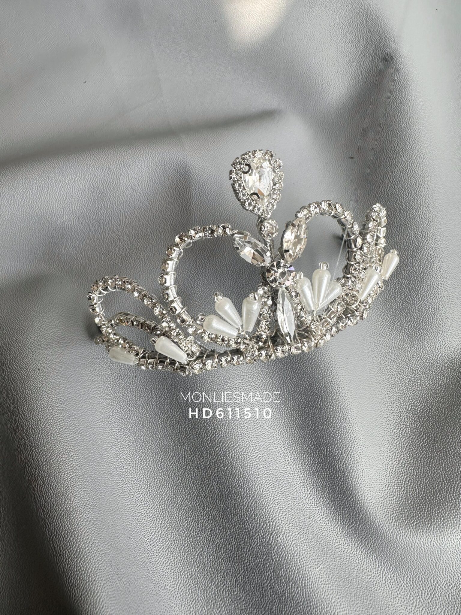 747bf19b-7d92-4356-a2ec-2de186ba638b HD611511 - Handmade Diamond Crown - Silver - Image 1