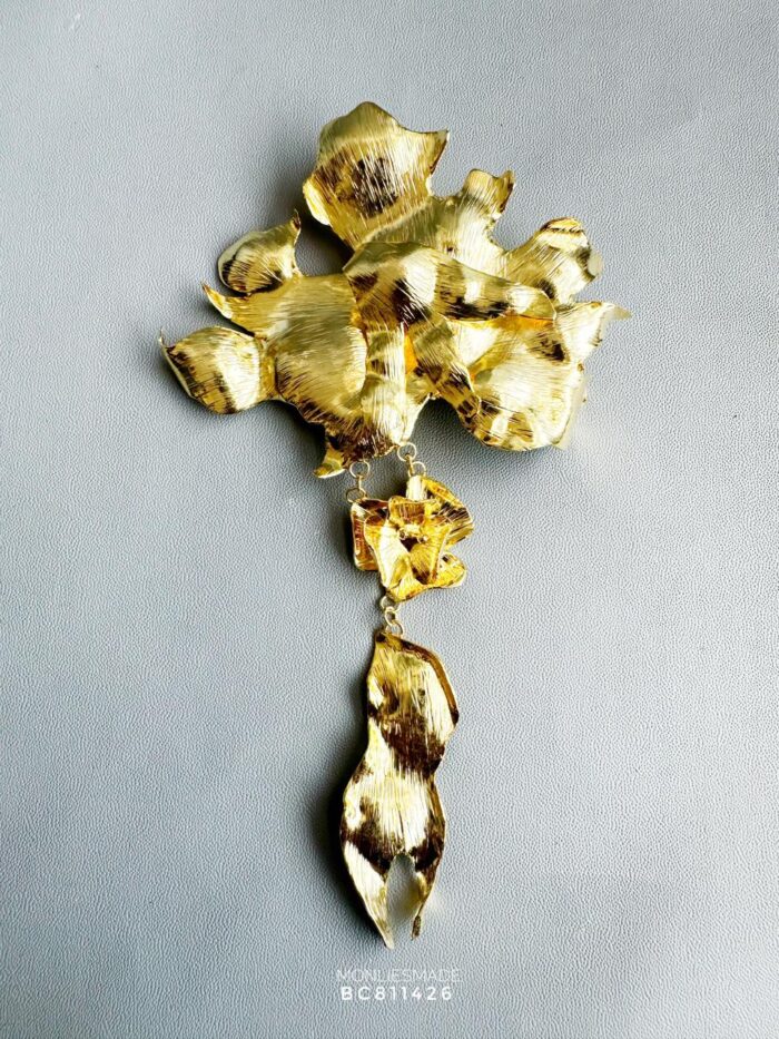 BC811426 - Vintage Gold Brooch - Image 2