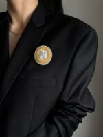 BC291125001 - VIRA Brooch - Gold - Image 2