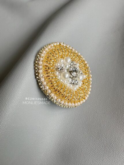 BC291125001 - VIRA Brooch - Gold