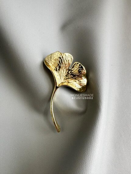 BC251125002 - Ginko Brooch - Gold