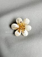 BC121225001 - Pearl Flower Brooch