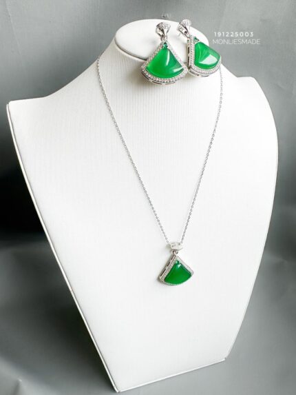 191225003 - One Set Triangle  Jade Earring With Necklace