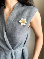 BC121225001 - Pearl Flower Brooch - Image 2