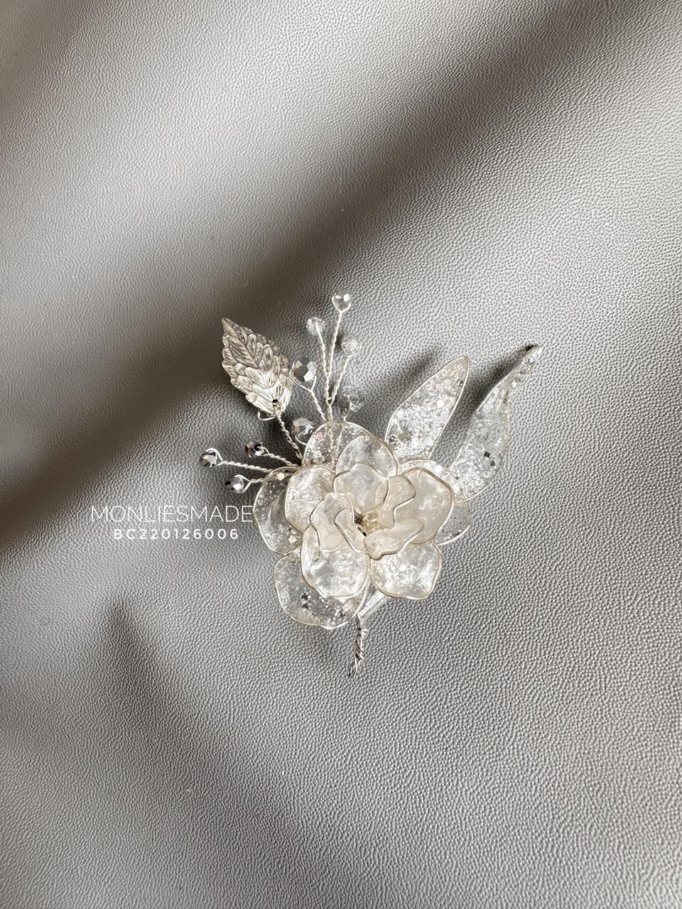 36aff797-6eb3-4469-80f5-c7710c763ad5 BC220126006 - Handmade Flower Brooch - Image 1