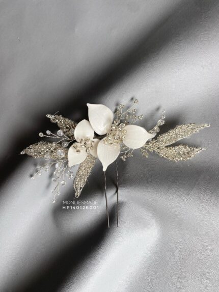 HP140126001 - Svara Hairpins - White