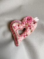 BC170126001 - Handmade Beaded Love Brooch - Image 2