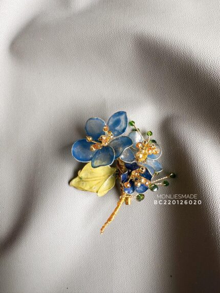 BC220126020 - Hanmdade Flower Brooch