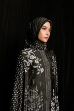 78190100 - Handmade Glam Choker / Necklace - Image 3