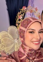 HD060226001 - Handmade Pink Flower Headpiece - Image 2