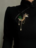 BC050326005 - Phoenix Jade Brooch with Chain - Image 2